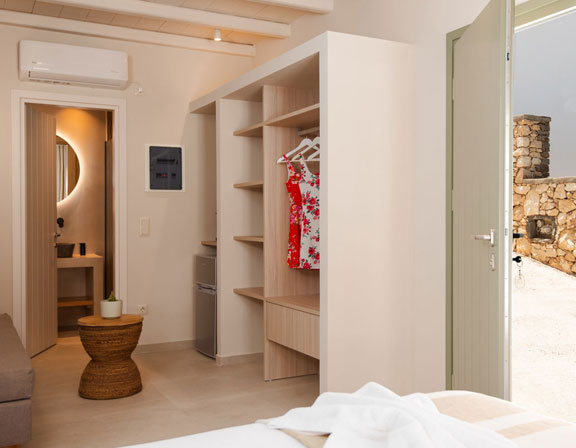 Sunlight superior hospitality στη Σίφνο - Δίχωρο τετράκλινο δωμάτιο